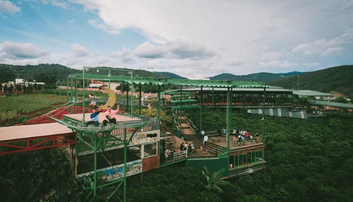cà phê thú cưng mê linh coffee garden tại đà lạt